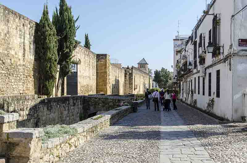 Córdoba 158 - calle Cairuan.jpg